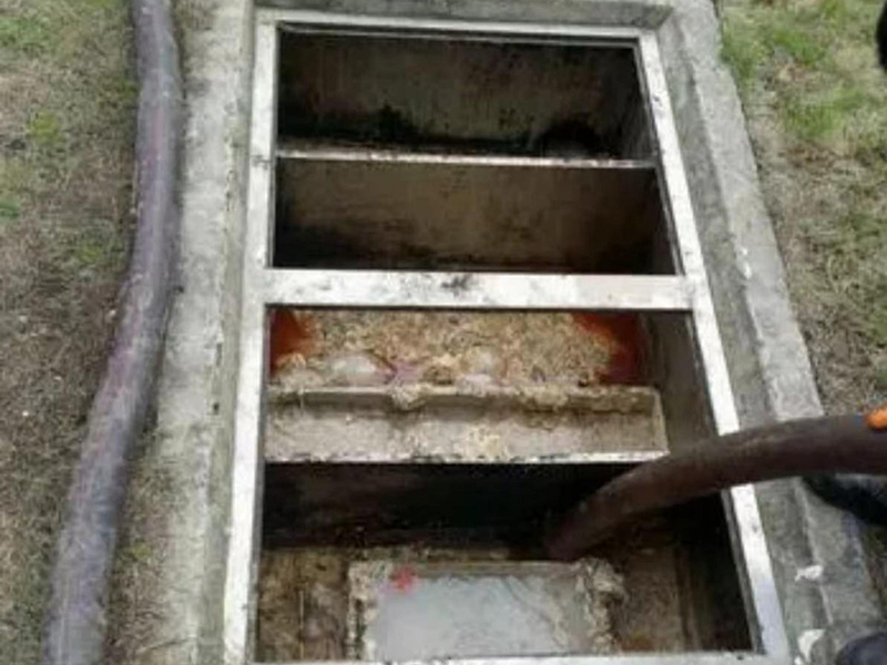 东英镇隔油池清理